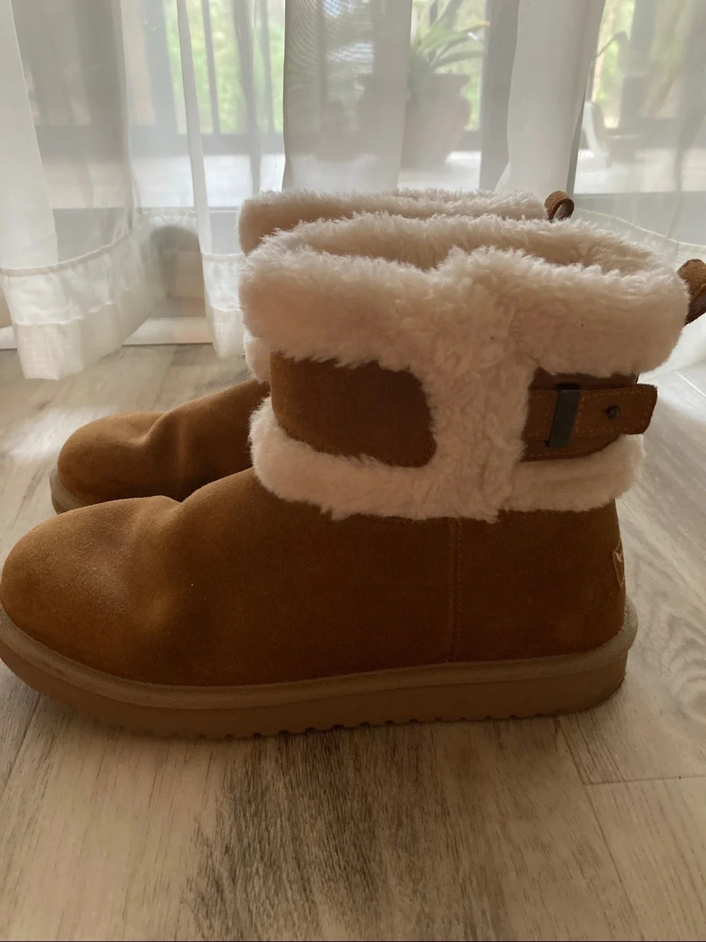 UGG Koolaburra Suede Boots Shearling Lining Brown Sz 9